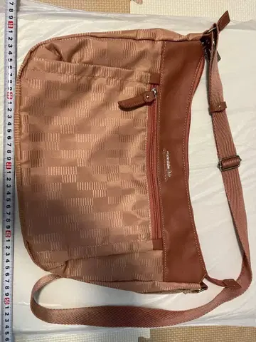 Marie Claire bis 핑크 숄더백 체크 패턴