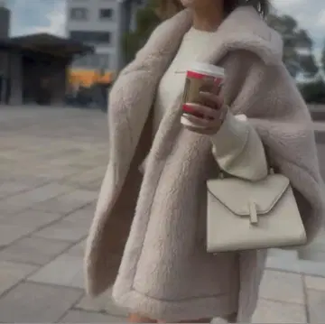 [ 새상품 ] 테디베어 코트 보아 코트 판초 베이지