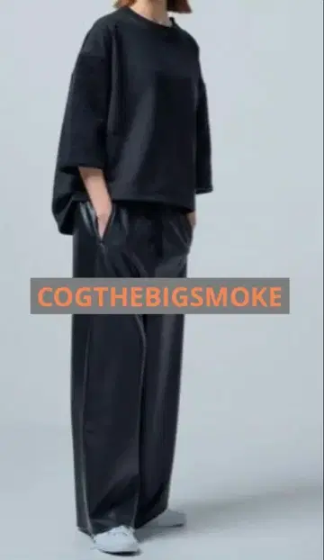 새상품급 COGTHEBIGSMOKE 블랙 택 7 상의 소매 보아 블랙