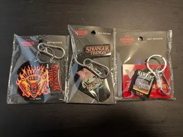 스트레인저 싱스 x 3COINS 콜라보 키링 3종
