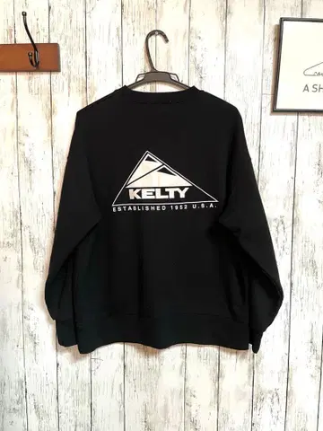 KELTY 백 프린트 크루넥 트레이닝복 L 블랙