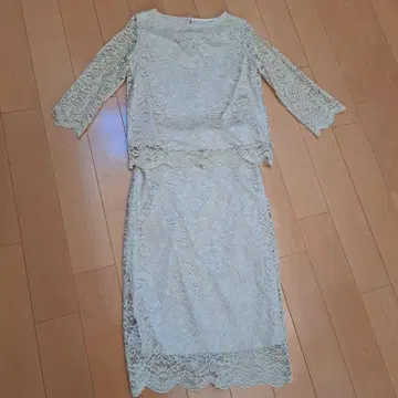 C.R.E.A.M. 베이지 스커트 셋업 S