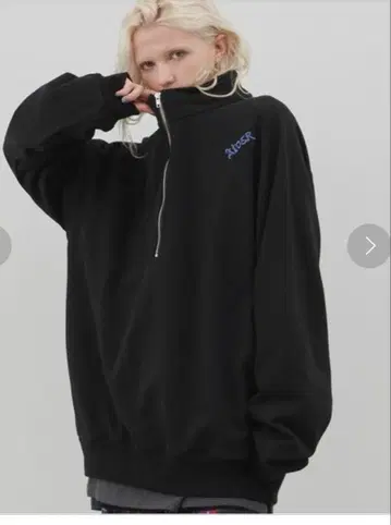 AIVER 아이버 헤비 웨이트 자수 래글런 하프 지퍼 맨투맨