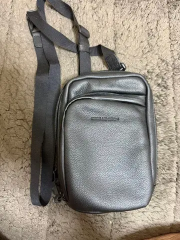 블랙 천연 가죽 숄더백