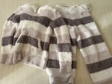 젤라또피케 상하의 세트