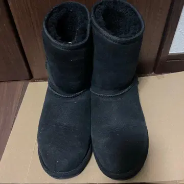 가격 인하! EMU Australia 블랙 어그 부츠