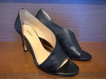 블랙 오픈토 힐