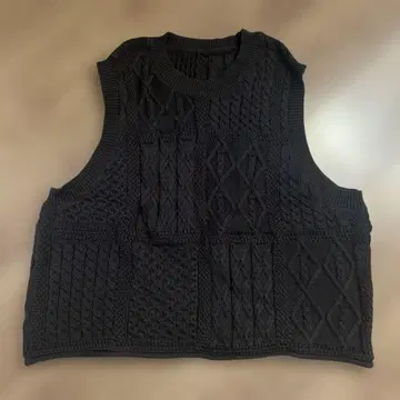 펠리시모 니트 베스트