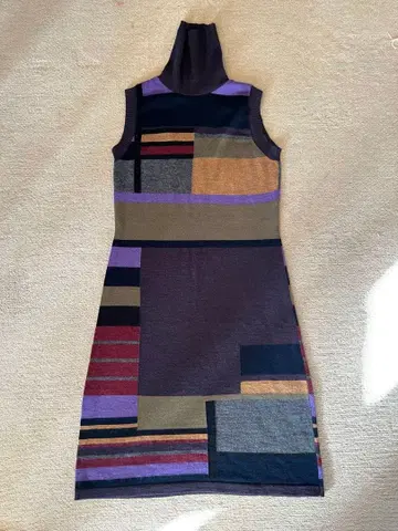 UNITED COLORS OF BENETTON 니트 슬리브리스 원피스