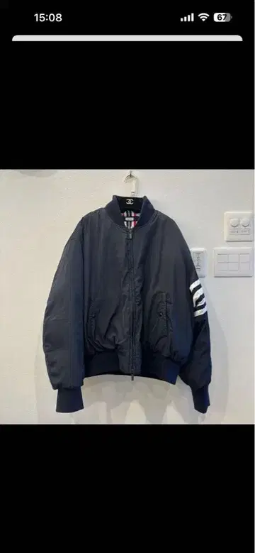 TB 네이비 봄버 자켓 소매 스트라이프