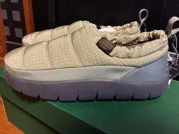 미사용 새상품 LACOSTE 아웃도어 슬립온 신발 6 사이즈 25cm