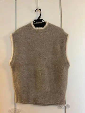 유나이티드 애로우즈 캐시미어 혼방 모헤어풍 니트 베스트