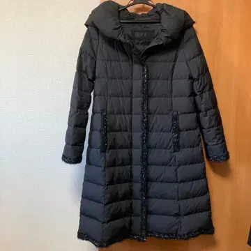 TO BE CHIC 후드 부착 다운 블랙 롱 코트