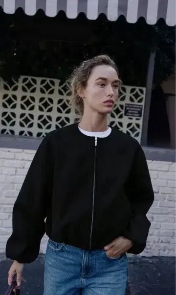 블랙 집업 자켓