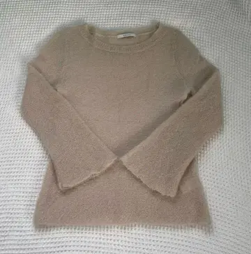 ANAYI 모헤어&실크 광택 복슬복슬 니트