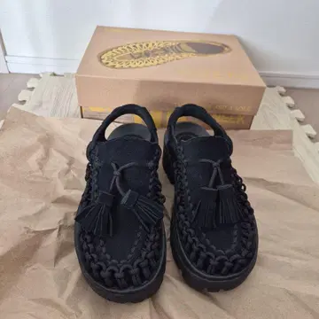 KEEN 올젠더 유니크 PLT 태슬