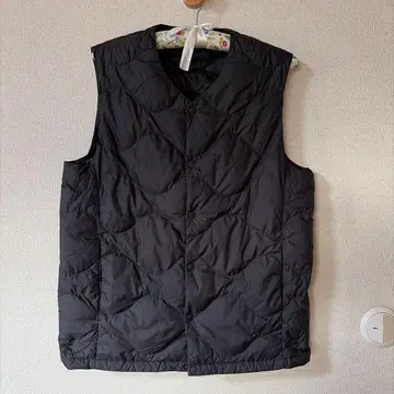 유니클로 울트라 라이트 다운 컴팩트 베스트 웨이브 퀼트 블랙 M