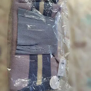 LEPSIM 스트라이프 니트 스웨터