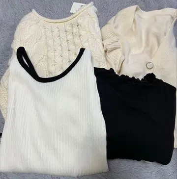 [ 모노톤 상의 묶음 판매 4점 ] SHEIN GRL JUNOAH M