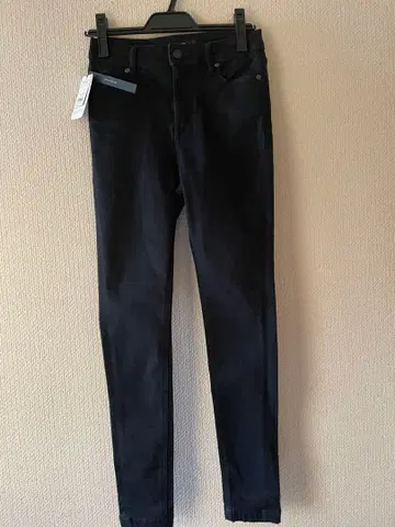 새상품 EMODA DENIM 블랙 스키니 팬츠