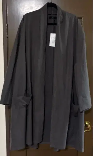 AMUY 차콜 그레이 M 사이즈 택 포함