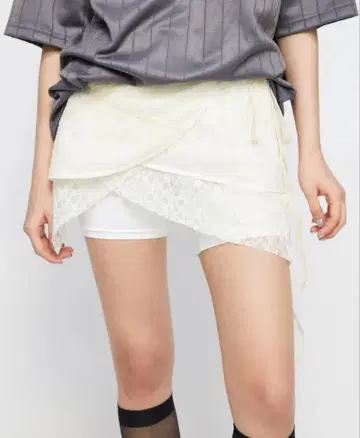 [ 새상품 ] SEIRA x LAGUA GEM 바이커 아이보리 XS