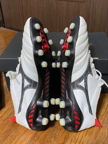 모렐리아 네오 3 JAPAN 24.5cm