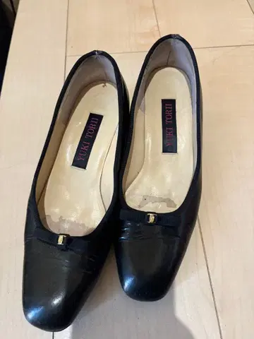 YUKI TORII 블랙 펌프스 22.5cm