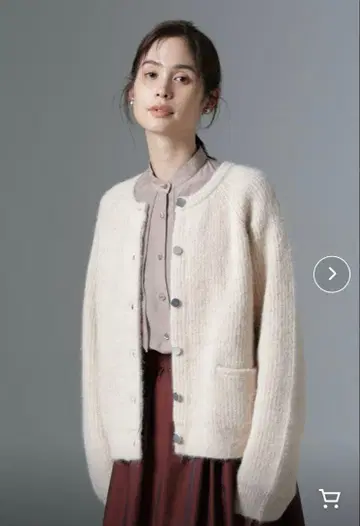 [ 새상품급 ] 나노 유니버스 편직 크루넥 가디건 라이트 베이지