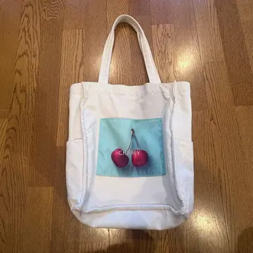 토트백 (체리 패턴)