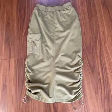 올리브색 타이트 스커트 드로우 스트링 포함