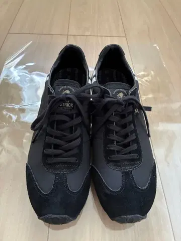 PATICK 블랙 스니커즈