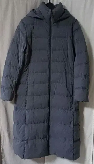 유니클로 울트라 라이트 다운 롱 코트 자켓