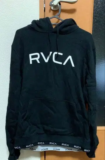 RVCA 후드티