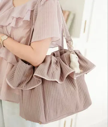 프릴 헴 누비 토트백 le reve vaniller 핑크