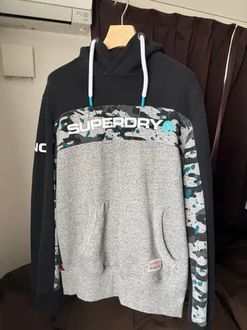 SUPERDRY 후드 부착 후드티 M