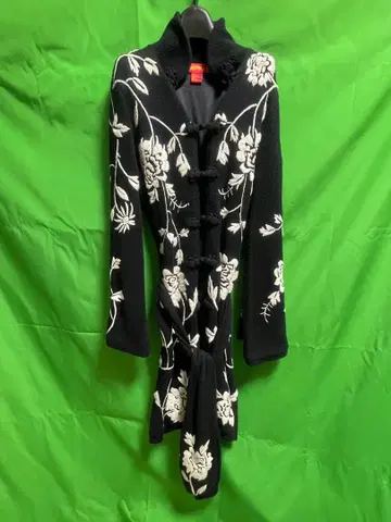 상하이탄 블랙 플라워 무늬 자수 롱 가디건