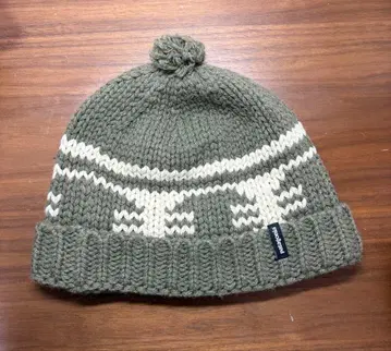 patagonia 폼폼 포함 니트 모자