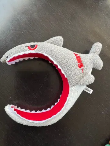 샤크 머리띠 그레이/빨간색