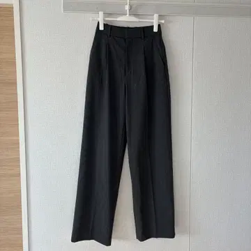 유니클로 턱 와이드 팬츠 XS 기장 길게 그레이