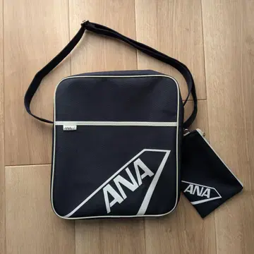 미사용 새상품 ANA 숄더백 파우치 포함 외부 포켓 있음