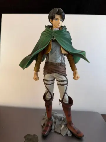 리바이 피규어 그린 망토 높이 약 25cm