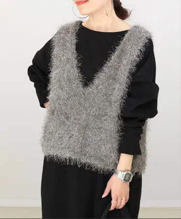 Aletta vita 페더얀 V넥 니트 베스트 차콜