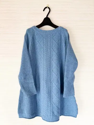 biersch(비어슈) 리버서블 케이블 짜임 니트 약 80cm 길이 파랑