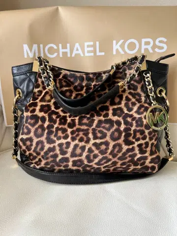 MICHAEL KORS 레오파드 무늬 숄더백 새상품급