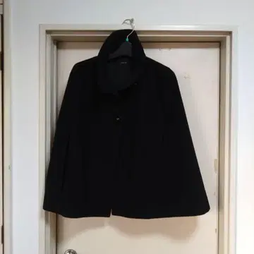 JOSEPH 블랙 케이프 코트