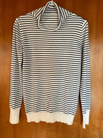 CRUCIANI 스트라이프 하이넥 니트 긴팔