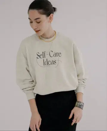 어반 리서치 맨투맨 웨이브 유니온 별주 아이보리