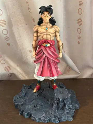 드래곤볼 브로리 레진 키트 완성품 피규어