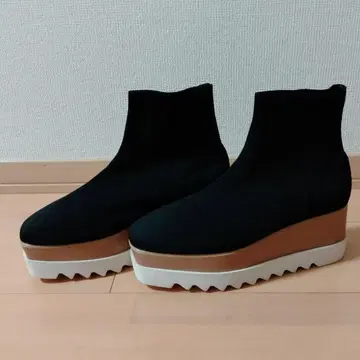 chuclla 통굽 플랫폼 삭스 부츠